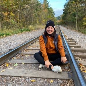 Meet your Posher, Jessica